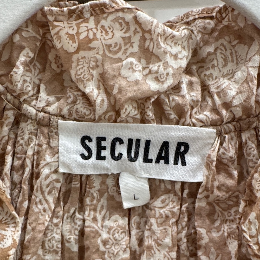 Secular Floral Tan Top - Large - Picture 2 of 5